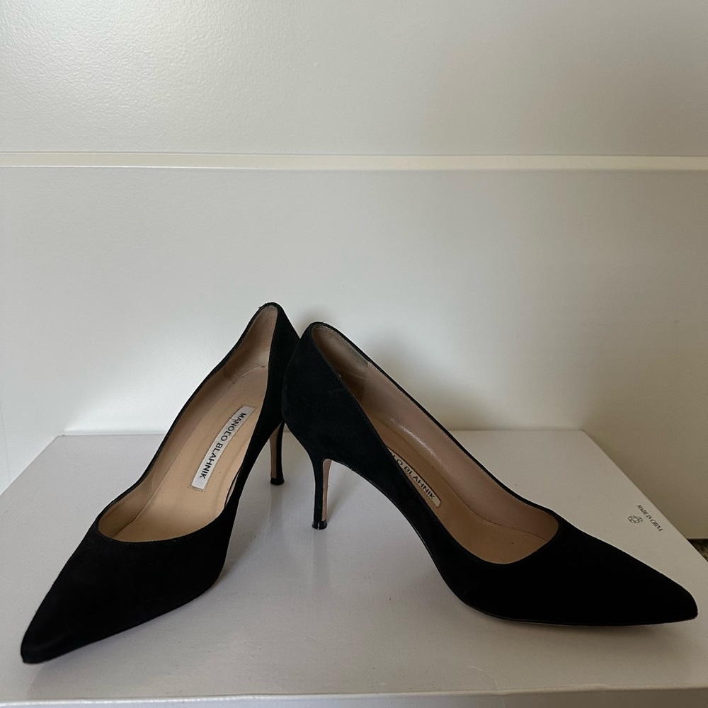 Athentic Manolo Blahnik in Black suede, 6.5 (36.5). 3" (76mm) heel.